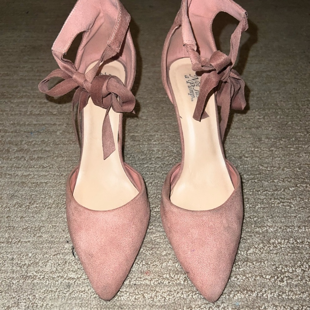 Velvet Pink tie heels Size 9 US - Picture 2 of 4